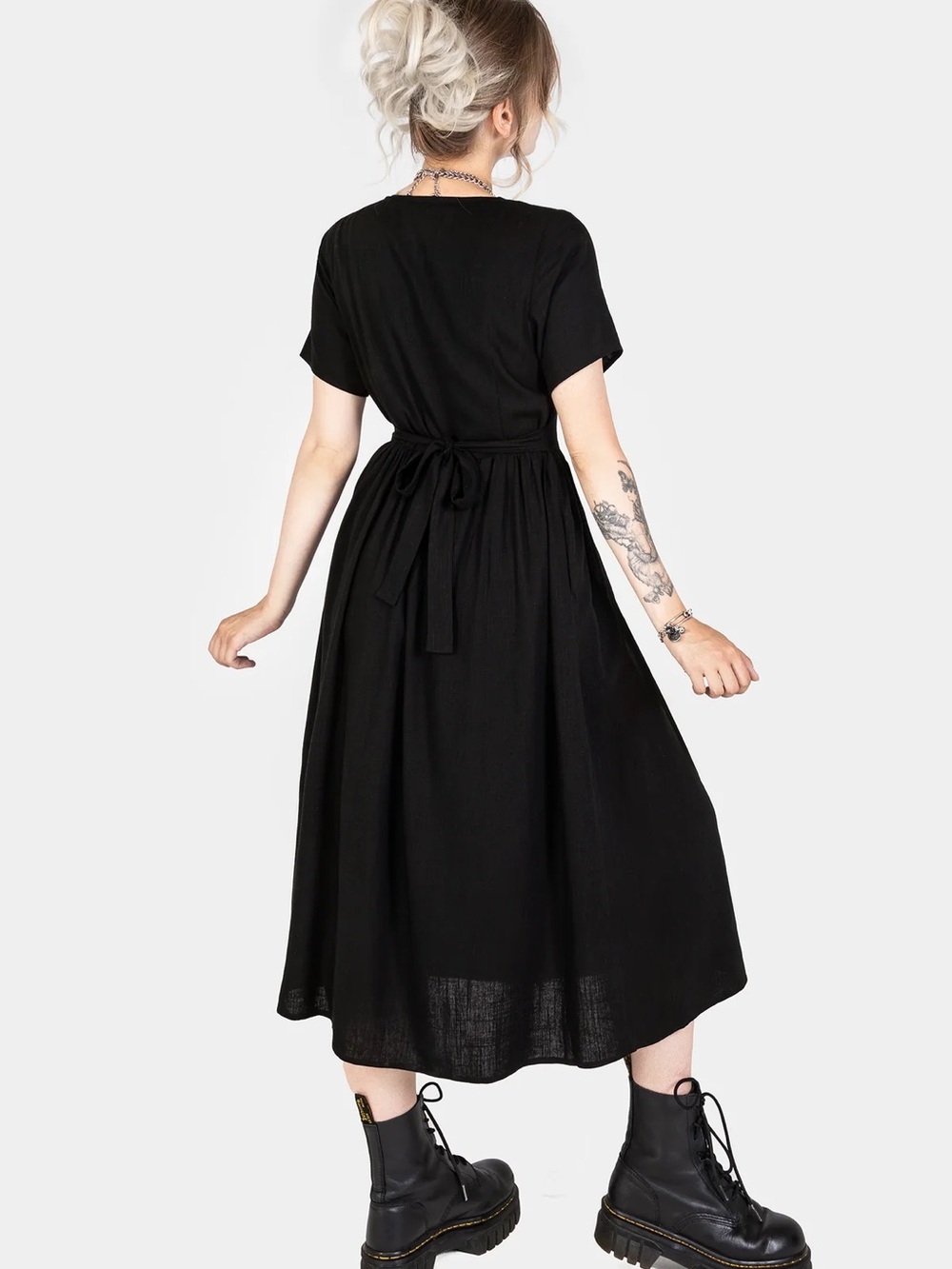 Disturbia Rowan Linen Button Up Midi Dress - Picture 4 of 7